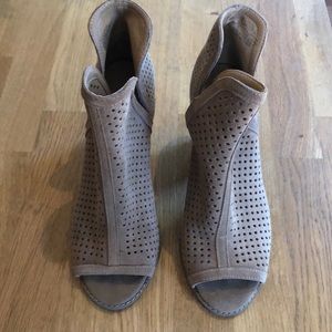 Lucky Brand ankle booties